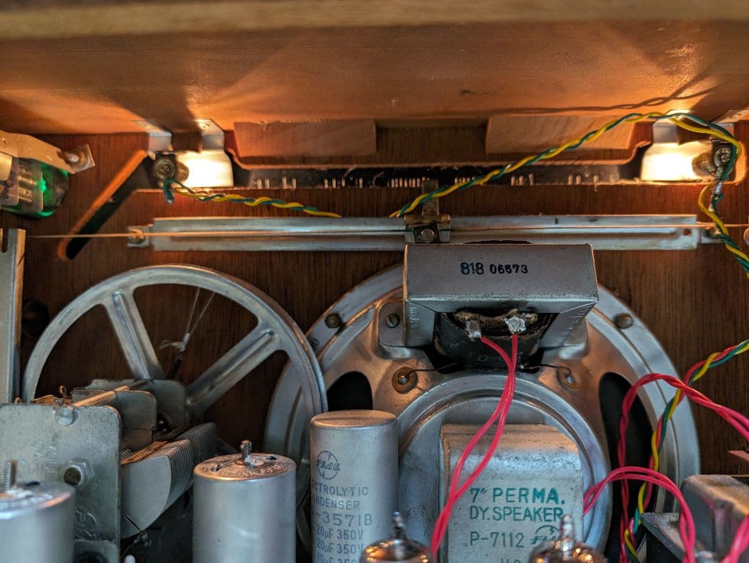 美品レトロ真空管ラジオアイ付 家族団らん Bluetooth付 EA-670 - メルカリ