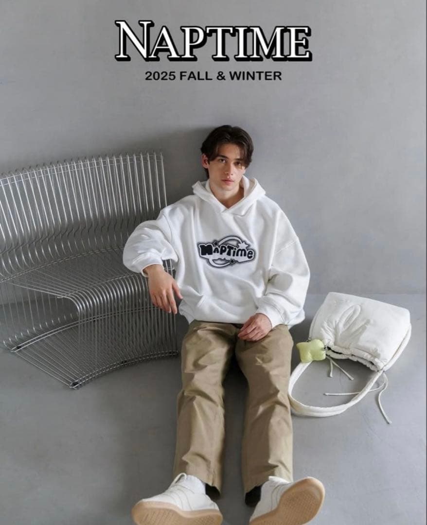 Naptime フード付きスウェットパーカー　ホワイトMサイズ