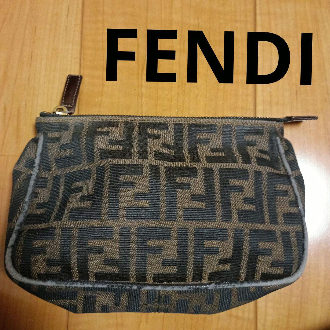 FENDI ポーチ ズッカ FFロゴ ブラウン ズッキーノ 正規品 - メルカリ