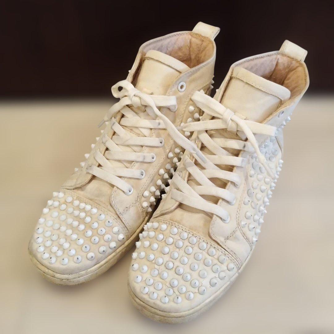 クリスチャンルブタン ハイカットスニーカー スタッズ付き ホワイト 白