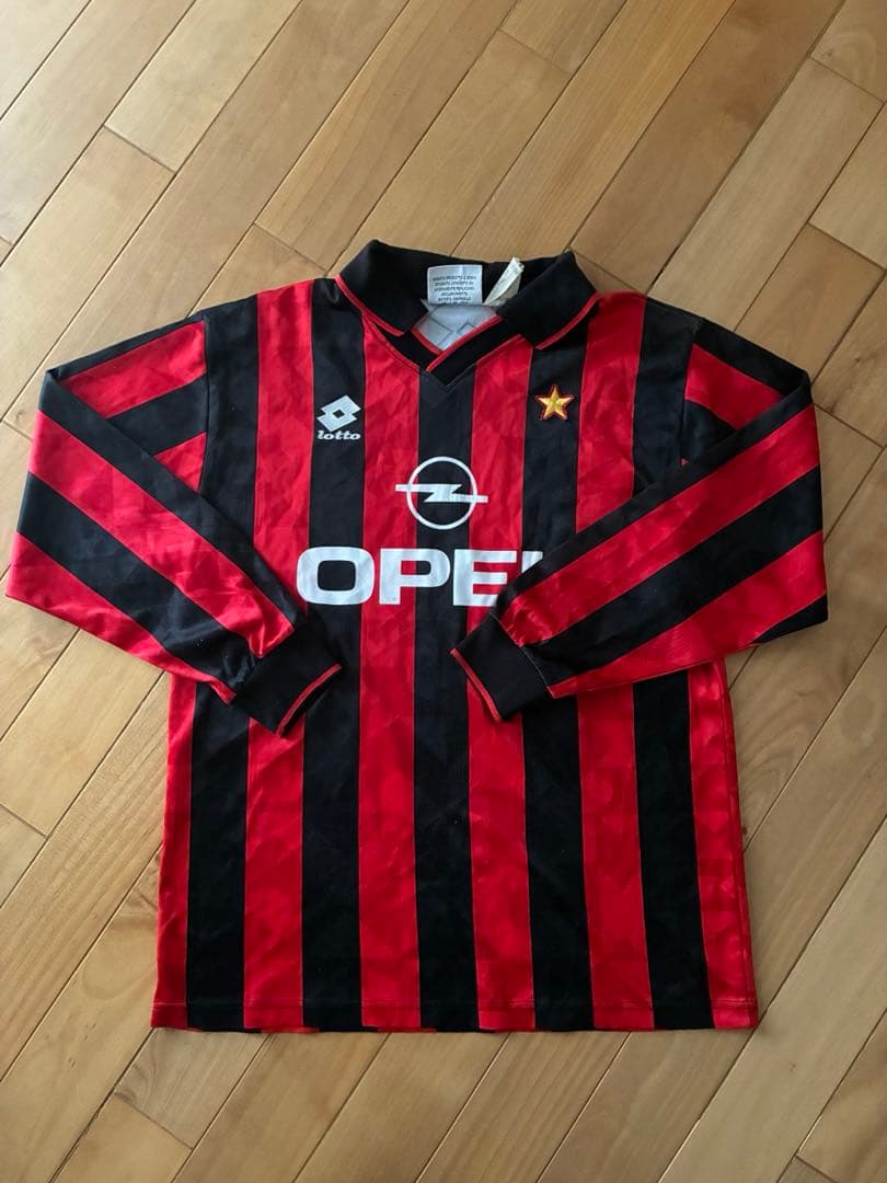 Lotto ACミラン 長袖シャツ Lサイズ 赤黒 Lotto ACミラン 長袖シャツ Lサイズ 赤黒 スポーツ サッカー