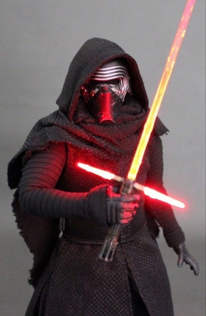 ホットトイズ STAR WARSカイロ レン1/6フィギュア