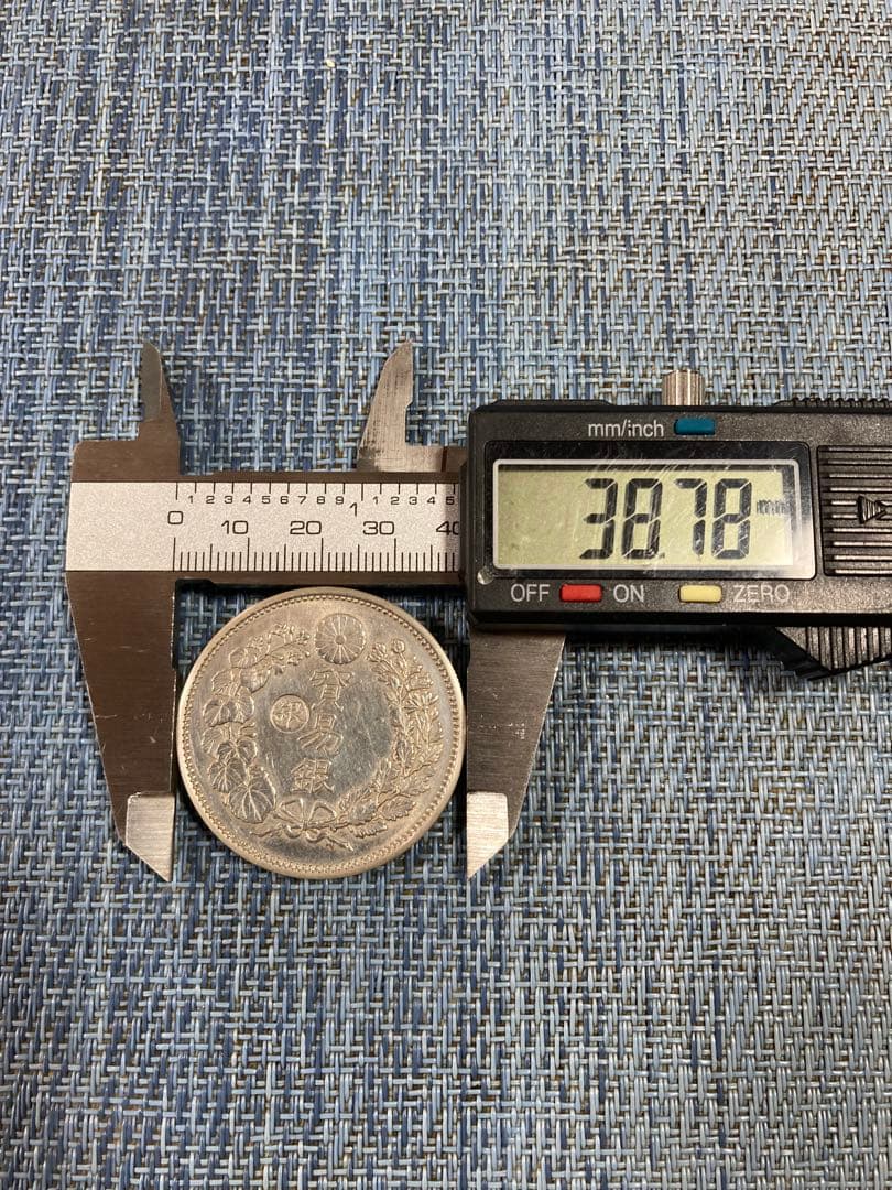 貿易銀 明治八年 左丸銀 約38.78㎜ 約27.16g - メルカリ