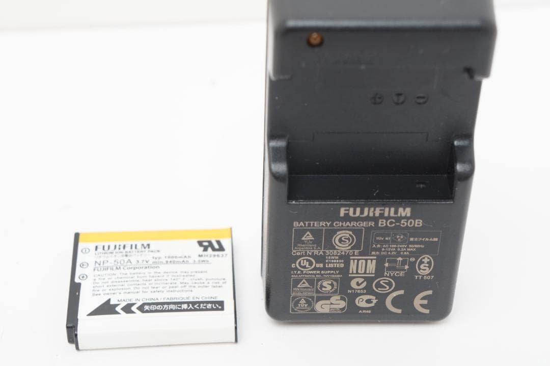 ジャンク扱い】 FUJIFILM FinePix F770EXR ゴールド - メルカリ