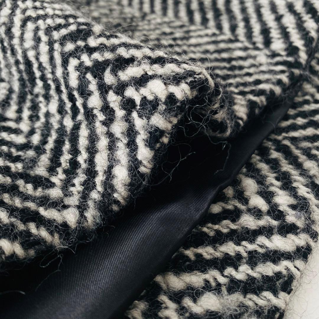 3128Aメゾンスペシャル ヘリンボーンステンカラーロングニットコート