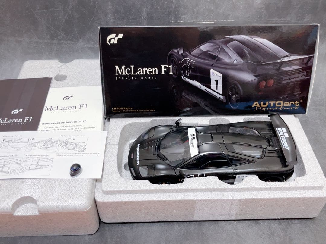 オートアート 1/18 マクラーレン F1 GT ステルスモデル