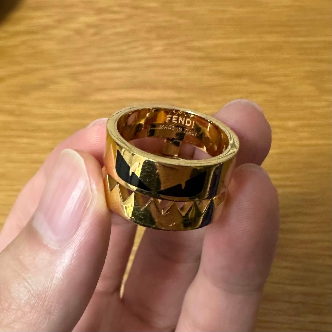 FENDI モンスター顔デザイン リング Mサイズ ゴールド【重要：箱あり