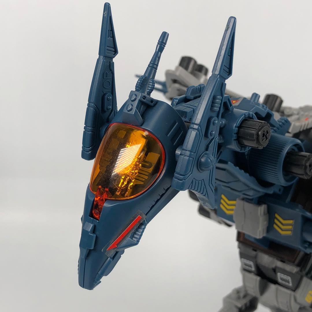 TOMY ゾイド サラマンダー 翼竜型 戦闘爆撃機械獣 RPZ-01 - メルカリ
