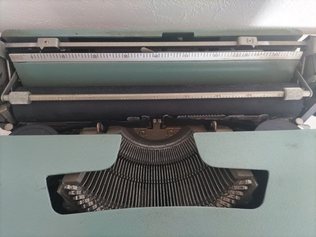 olivetti トレイ Giorgio Soavi 佐久間義敬 olivetti アッシュトレイ