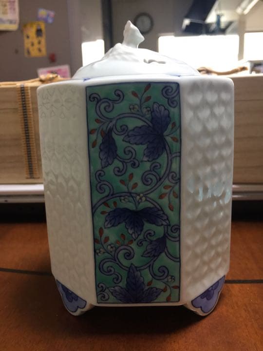 鍋島焼香炉 Yahoo!オークション -「鍋島焼 香炉」(工芸品) の落札相場・落札価格