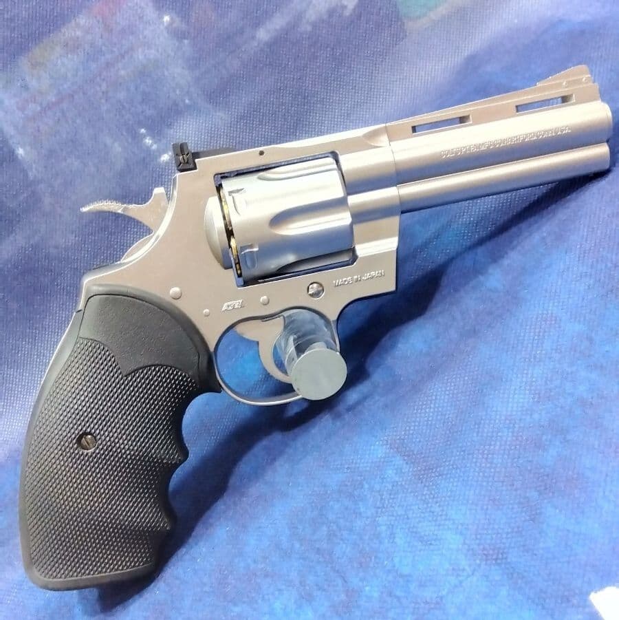 東京マルイ コルト パイソン 4in ステンレスモデルPYTHON 357