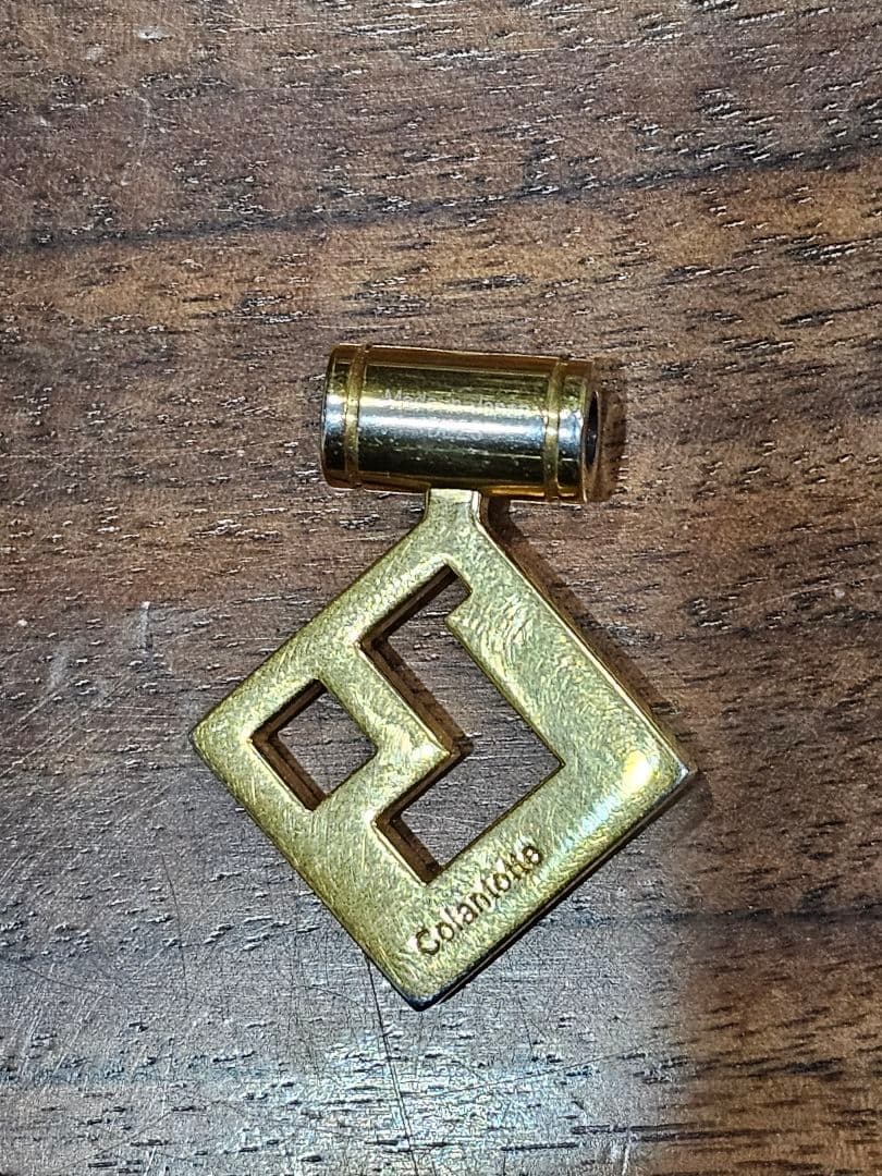 コラントッテ TAO ネックレス ブラック ゴールド トップのみ - メルカリ