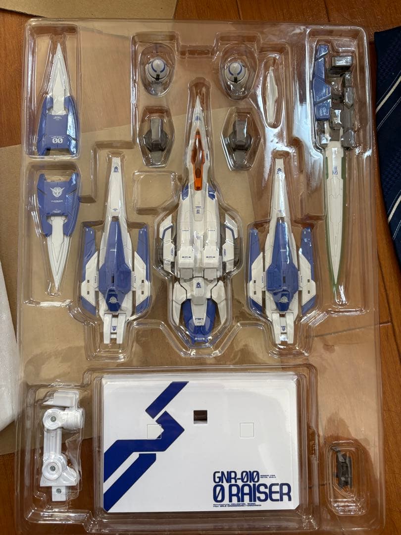 メタルビルド　ダブルオーライザー l build ガンダム