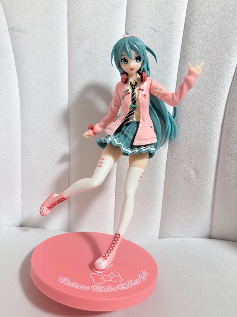 初音ミク　リボンガール/地雷系/フィギュア/タペストリー/かくれんぼ　まとめ売り