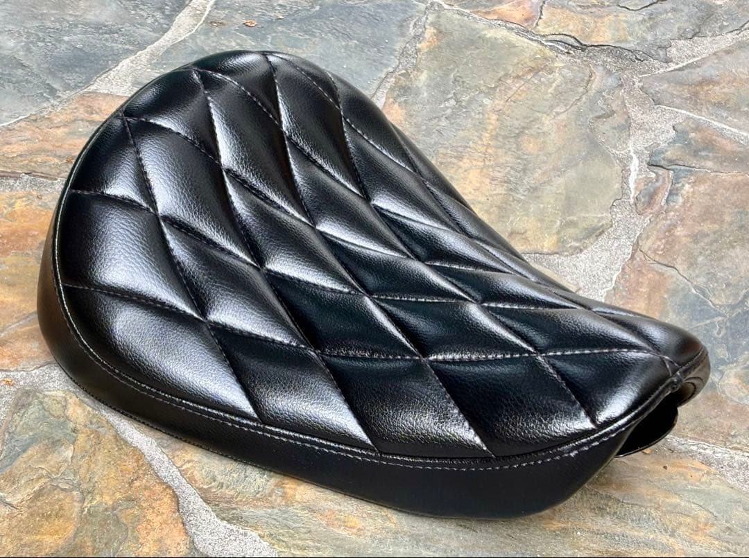 ハーレー　スポーツスター イージーライダース　 ダイヤステッチ ソロシート 楽天市場】ハーレー スポーツスター ダイヤモンドステッチ ソロシート