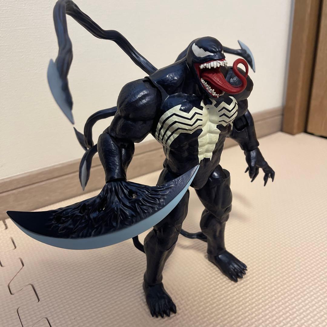 Venom 可動式フィギュア 触手付き