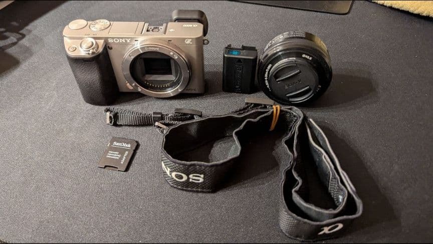 ラッキーサニー　ソニー　α6000 ILCE-6000 Amazon | SONY ミラーレス一眼 α6000 パワーズームレンズキット E PZ