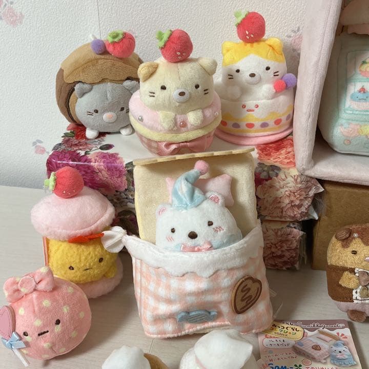 美品】すみっコぐらし シーンぬいぐるみ ねこのきょうだいとおかし屋