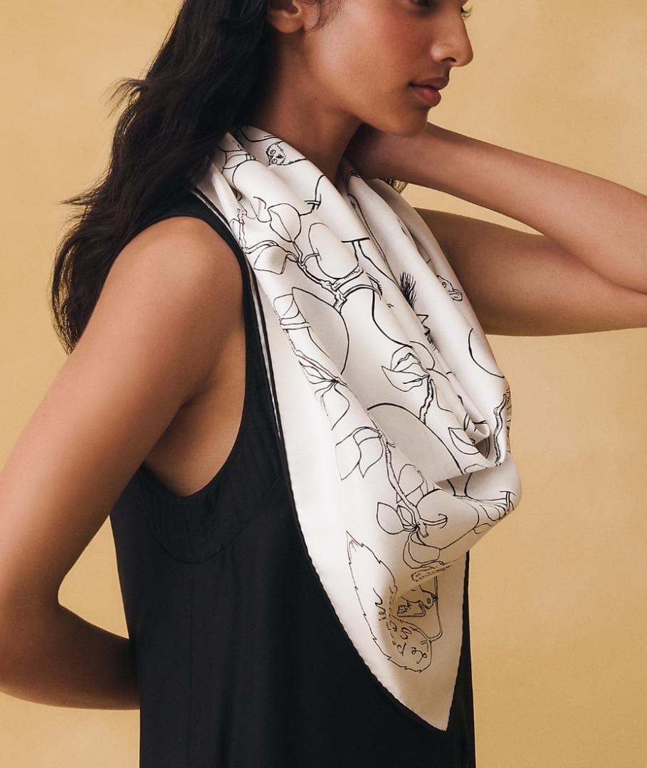 新品　エルメス　カレ 90 《ル・ポミエ・セリエ》　白黒　26春夏　新作