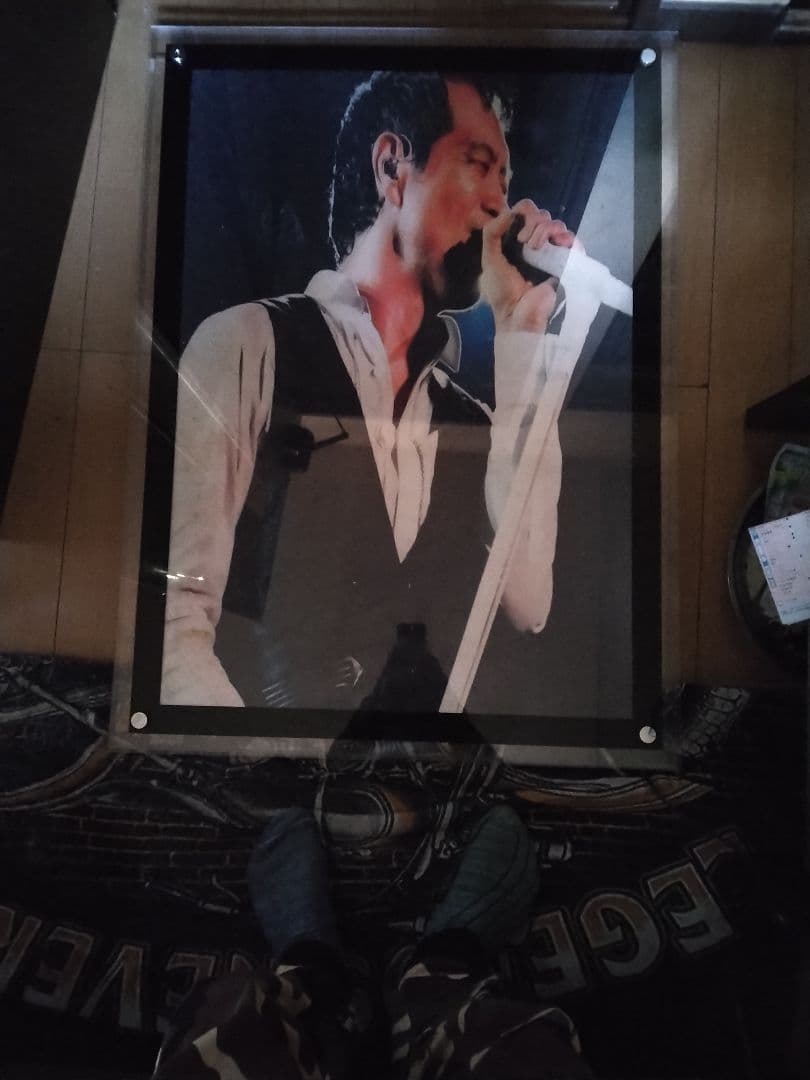 ライブパフォーマンス ポスター 大判 フレームLEDバックライト付き