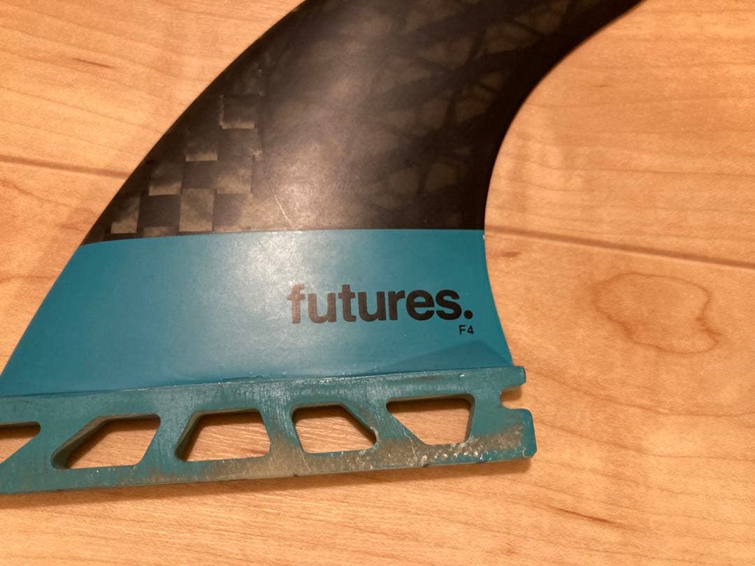 Blackstix 3.0 F4 -v2 FUTURES 5フィン　Sサイズ