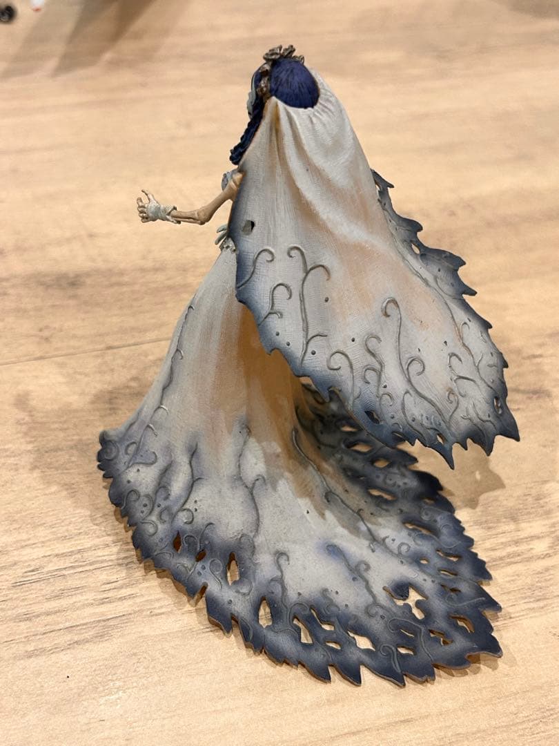 コープスブライド　フィギュア　エミリー　ティム・バートン ビクター フィギュア