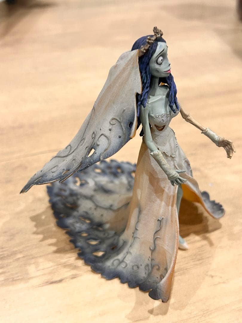 コープスブライド　フィギュア　エミリー　ティム・バートン ビクター フィギュア