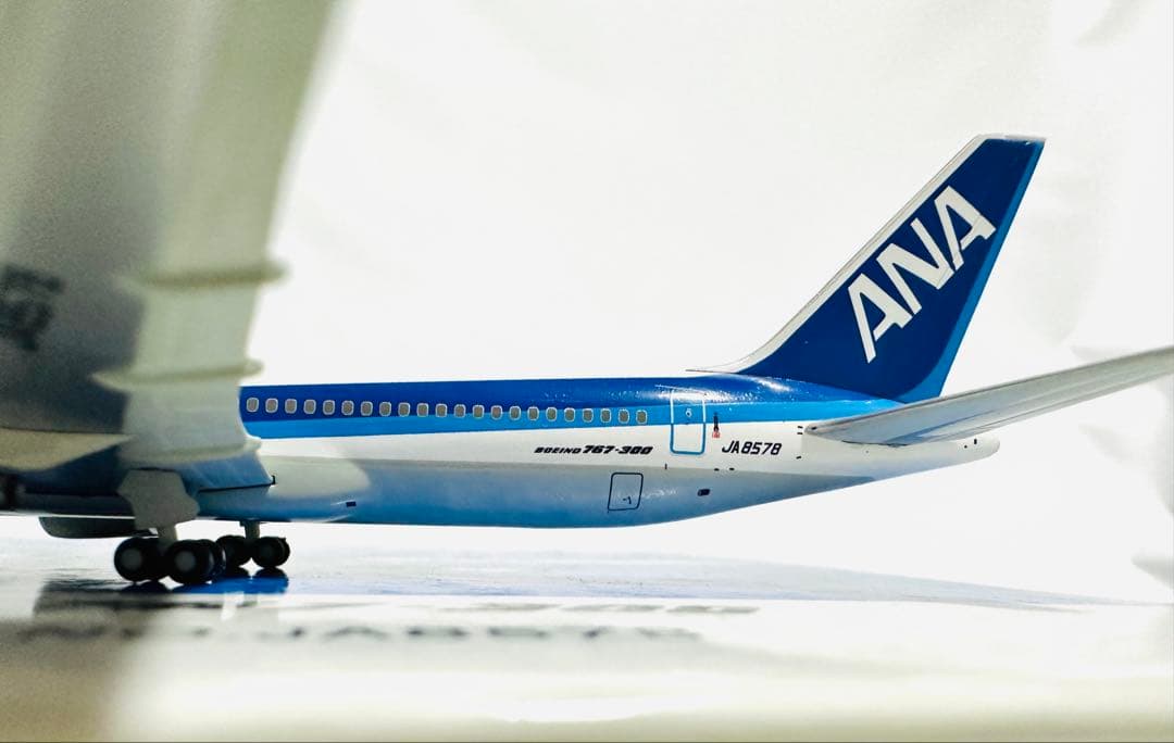 全日空商事1/400 ANA 767-300 モデル NH40016 - メルカリ