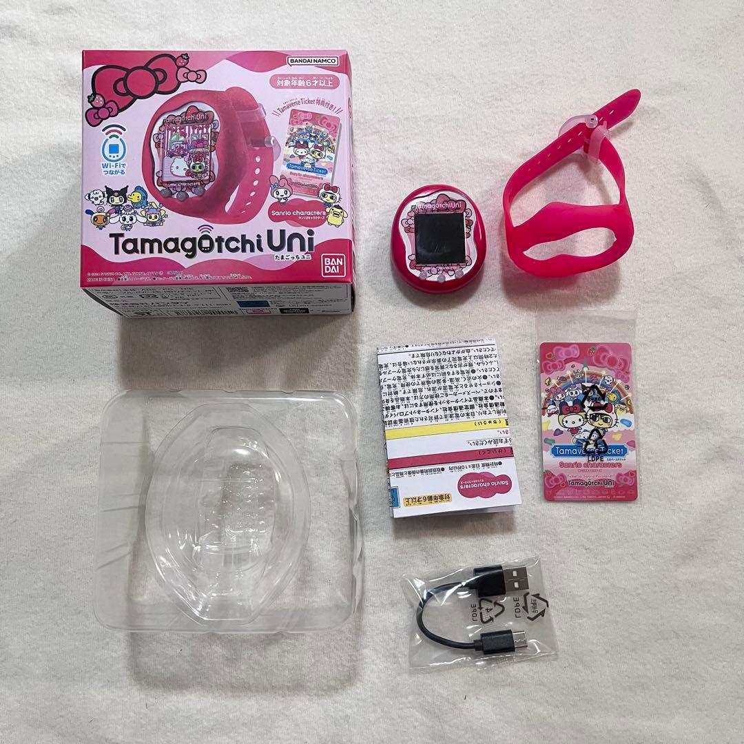 Tamagotchi Uni ハローキティ サンリオ 本体 付属品あり Tamagotchi Uni Sanrio characters | BANDAI TOYS