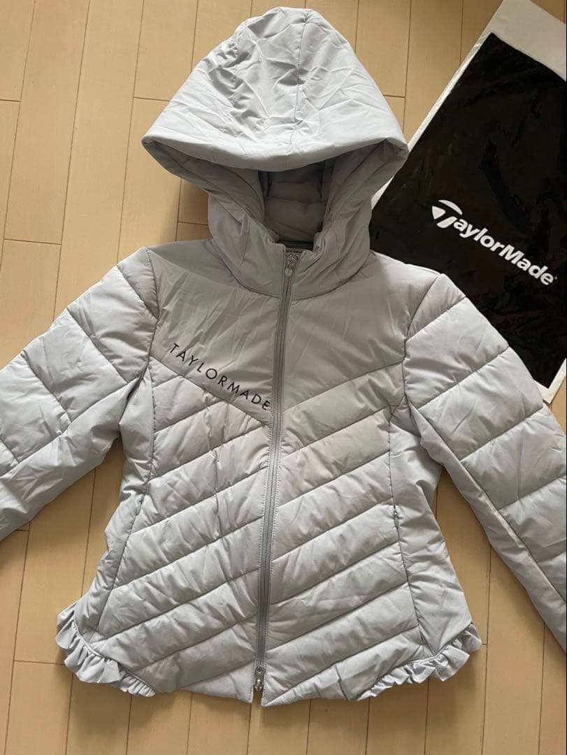 【お値下げ】秋冬に♪TaylorMade golf レディース 中綿ブルゾン　L TaylorMade（テーラーメイド） レディース ゴルフウェア 長袖ウインド