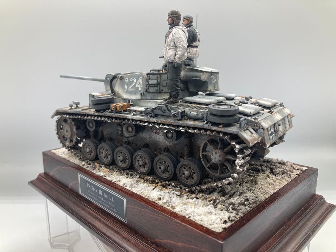 戦車模型完成品 1/35 3号戦車L型 ヴィネット全塗装済み完成品