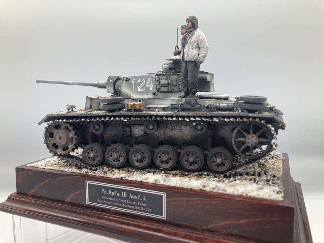 戦車模型完成品 1/35 3号戦車L型 ヴィネット全塗装済み完成品