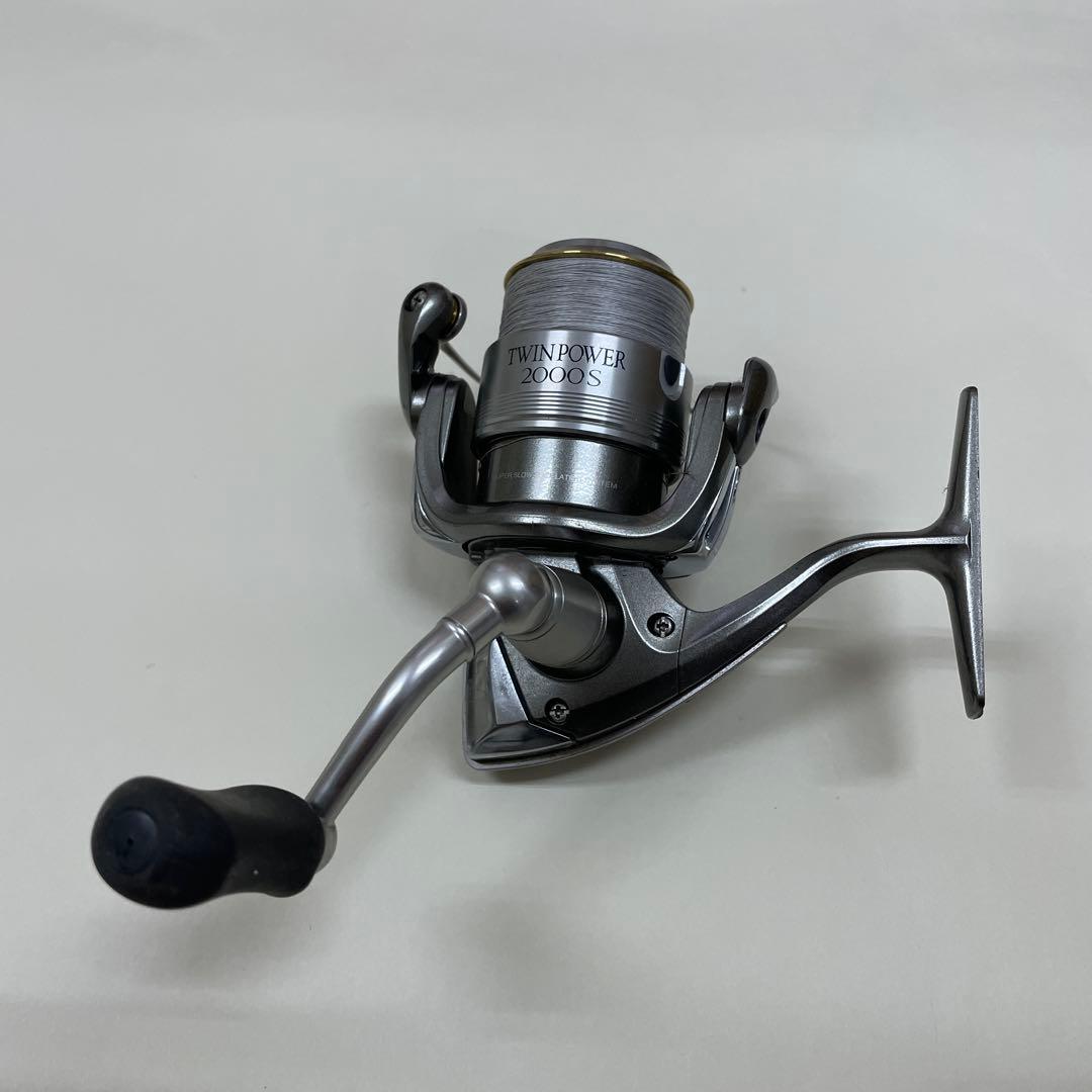【ほぼ未使用】SHIMANO TWIN POWER 2000S スピニングリール シマノ（SHIMANO） '24 TWIN POWER(ツインパワー) C2000S (スピニング