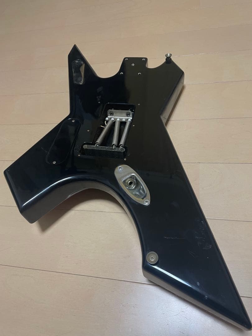 killerパイレーツ　ボディーのみです。ジャンク品 金紫ピンク凹凸自分で塗装。