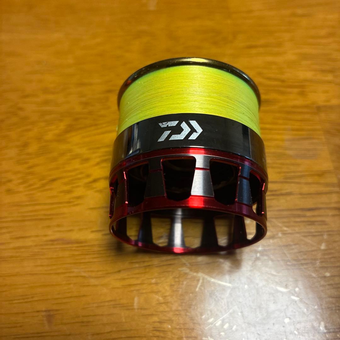 ダイワRCSスピニングリールカスタムスプール２００４レッド Amazon | ダイワ RCS スプール 2004(レッド) リール用カスタムパーツ