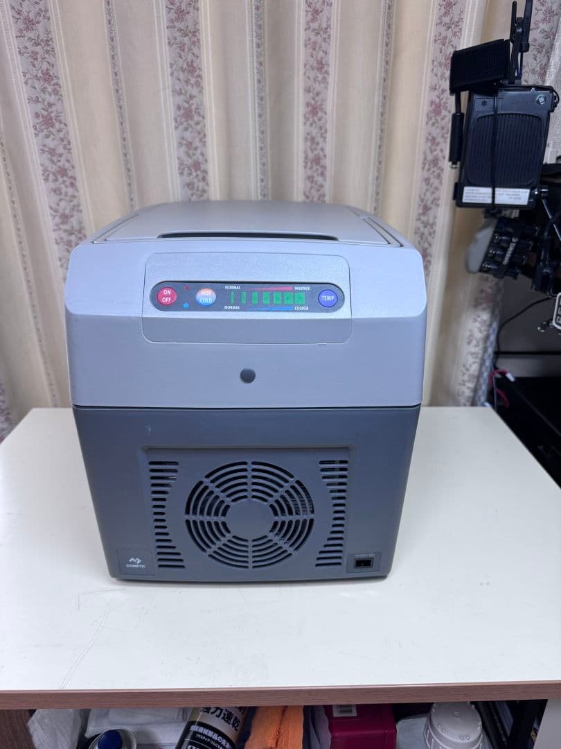 値下げ中 送料無料 DOMETIC ポータブル冷蔵庫 13.7L