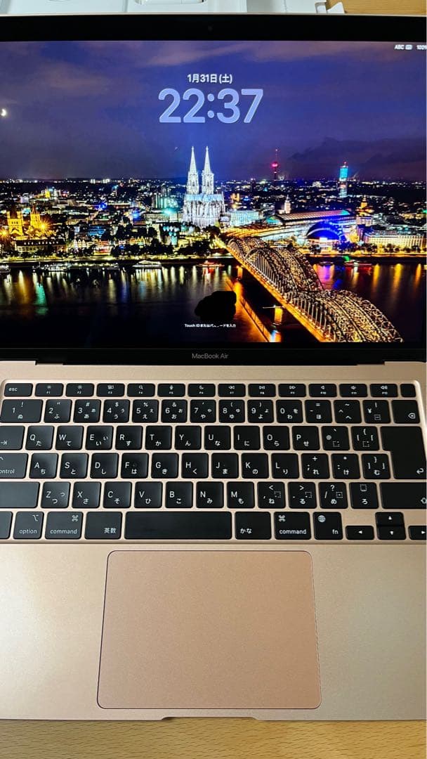 2020 M1 MacBook Air ゴールド 日本語キーボード MacBook Air 13 インチ (2020) ゴールド - Core i3 1.1 GHZ - SSD