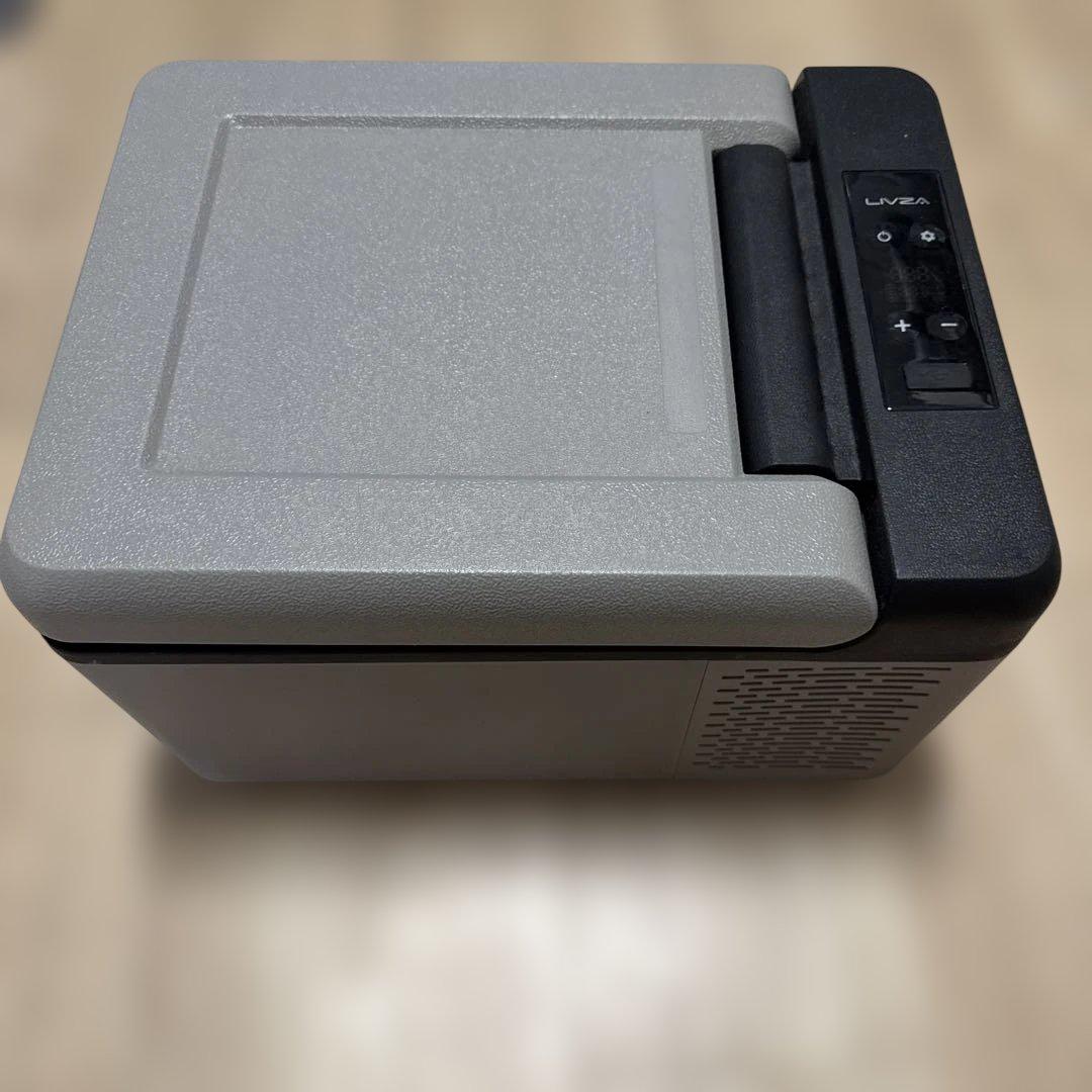 LIVZA ポータブル冷蔵庫 9L 車載対応 DC12V/24V LIVZA ポータブル冷蔵庫 9L 車載対応 DC12V/24V LIVZA ポータブル