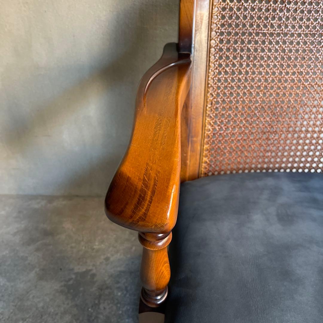 オールドカリモク コロニアルビンテージアームチェア 本革座面張り替え