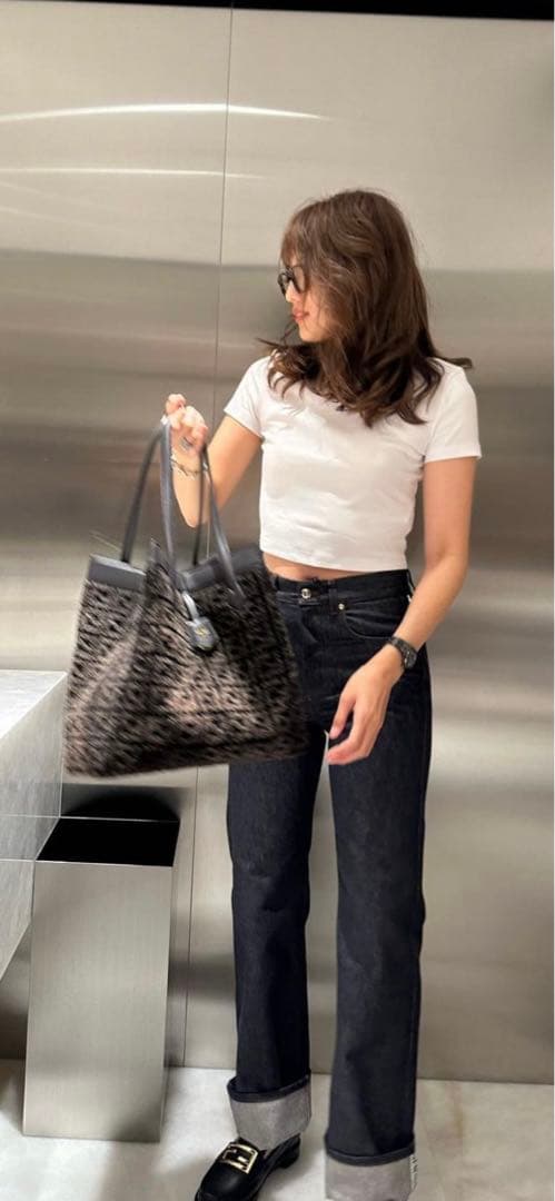 川口春奈 着用 フェンディ デニム FENDI 2023年 - メルカリ