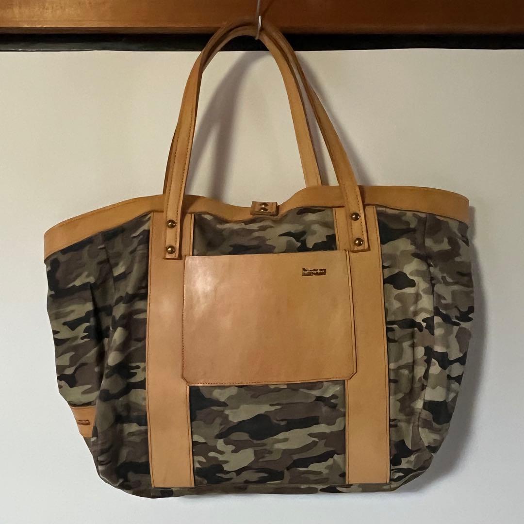 《HARRY☆HANNY》ミリタリー柄トートバッグ　ハンドメイド　大きめ