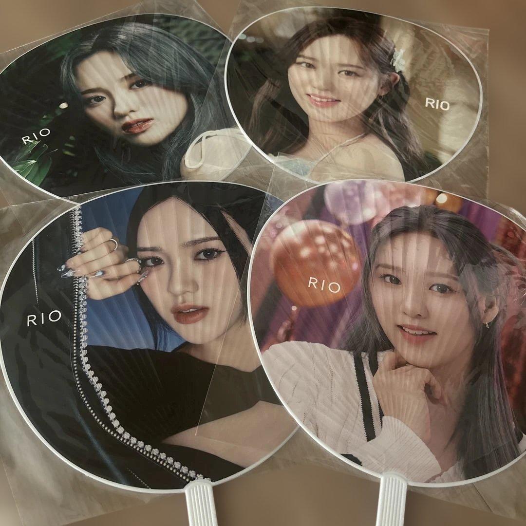 NiziU うちわケース リオ