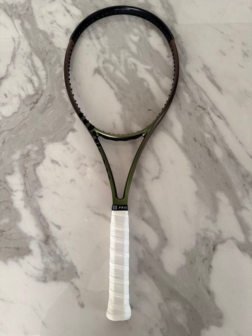Wilson ブレード98 V8 18x20 Wilson Blade 98 18x20 v8 Tennis Racquet - ProAm Tennis