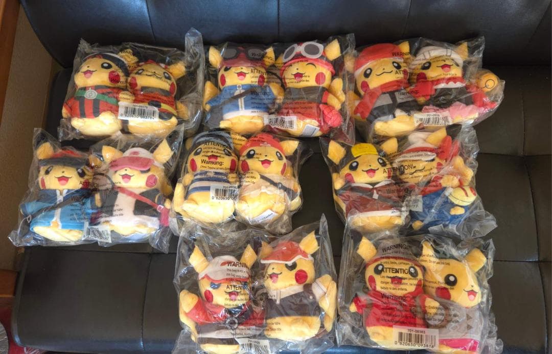 アメリカ　ポケモン　25周年　ピカチュウ　ペア　ぬいぐるみ　海外限定　未発売 アメリカ ポケモン 25周年 ピカチュウ ペア ぬいぐるみ 海外限定 未