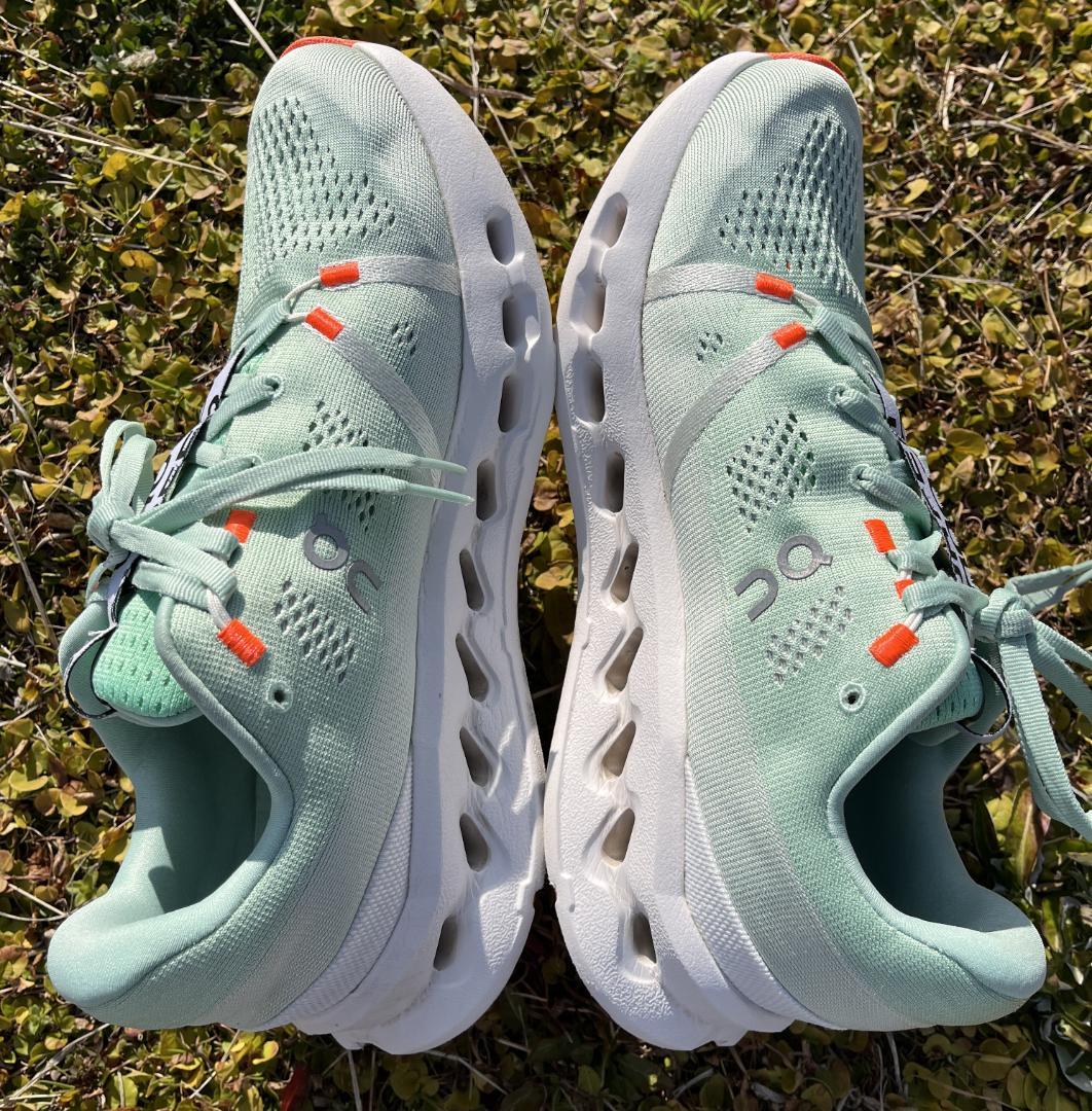 ★美品★On Cloudsurfer 26.0cm お安く即決！