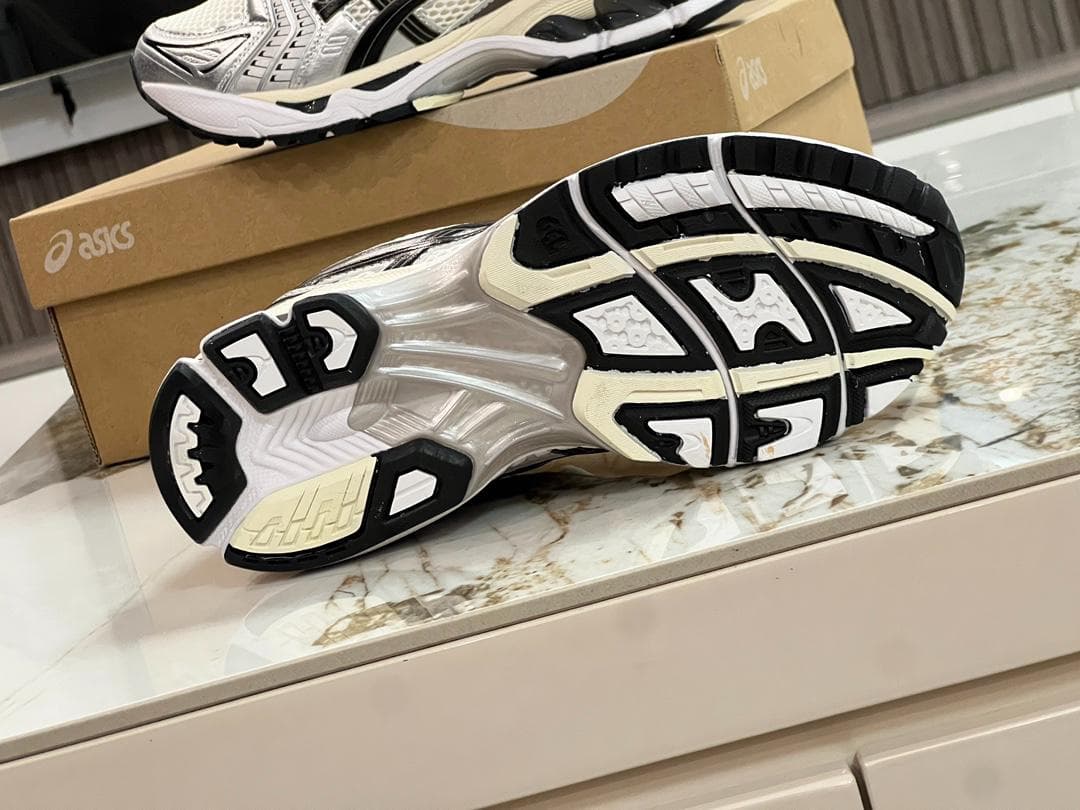 Asics Gel-Kayano 14 スニーカー 26.5cm