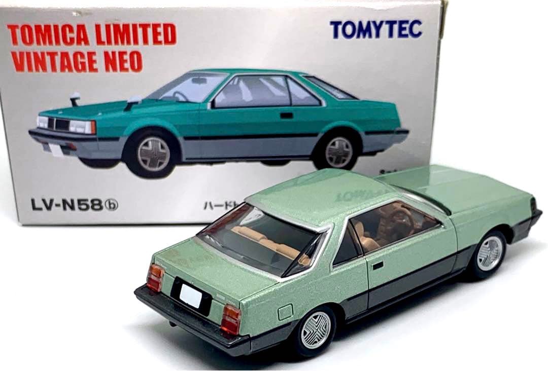 トミカリミテッドヴィンテージ ネオ トヨタ コロナ HT 1800 EXサルーン