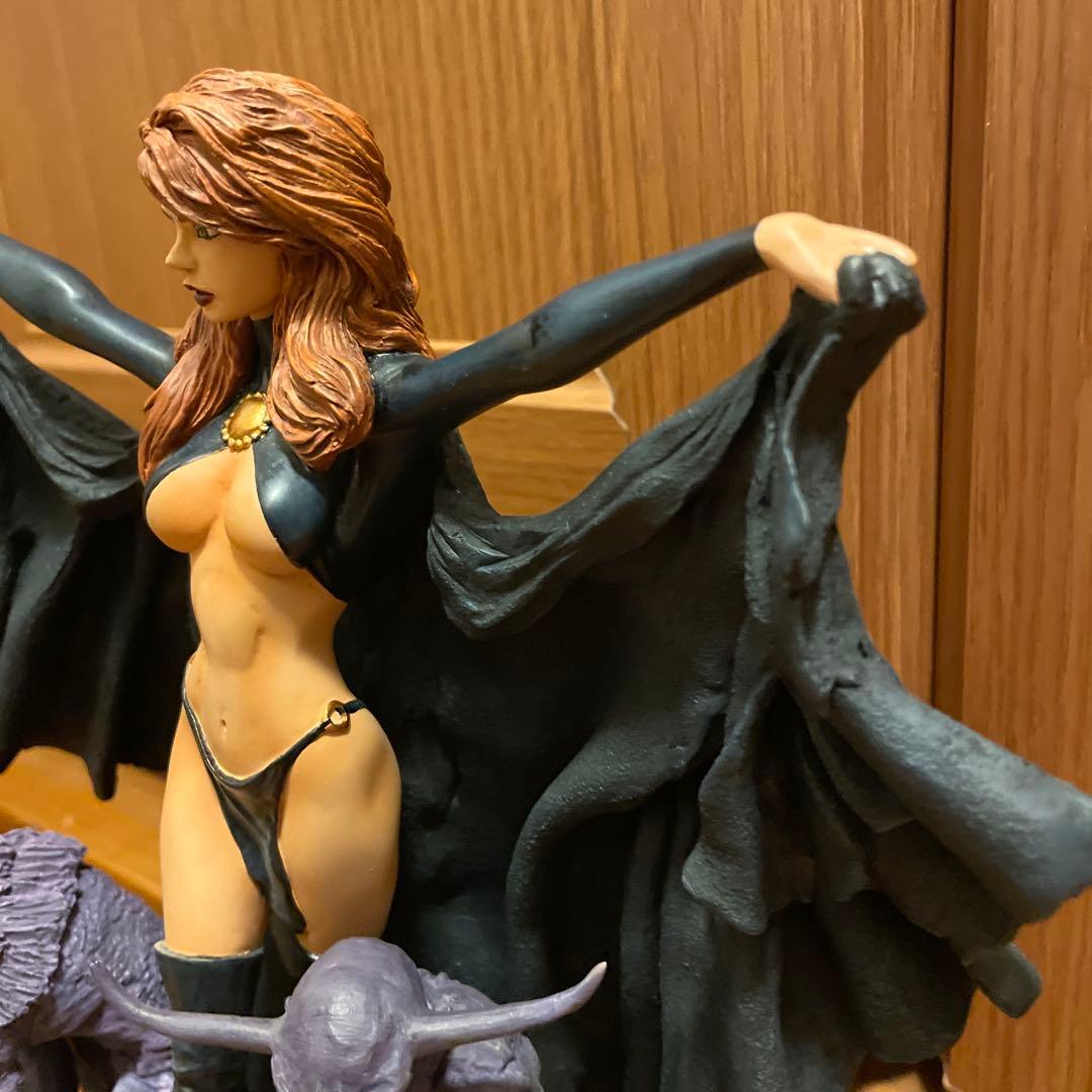 600体限定　ゴブリンクイーン　スタチュー　フィギュア　激レア　バットマン