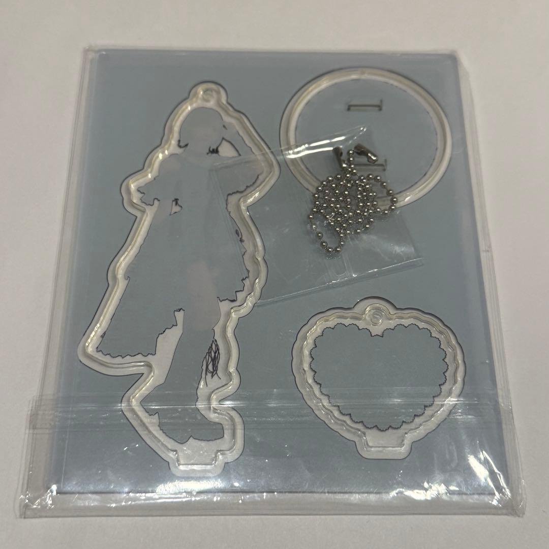 野口衣織 アクスタ 2025 黒衣装 - メルカリ