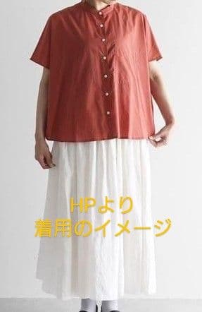 HUIS ゆるふわコットンバンドカラー半袖ワイドブラウス （スカーレット